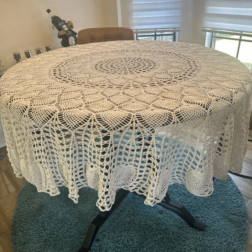 Vintage Hand Crocheted Round Lace Tablecloth 72